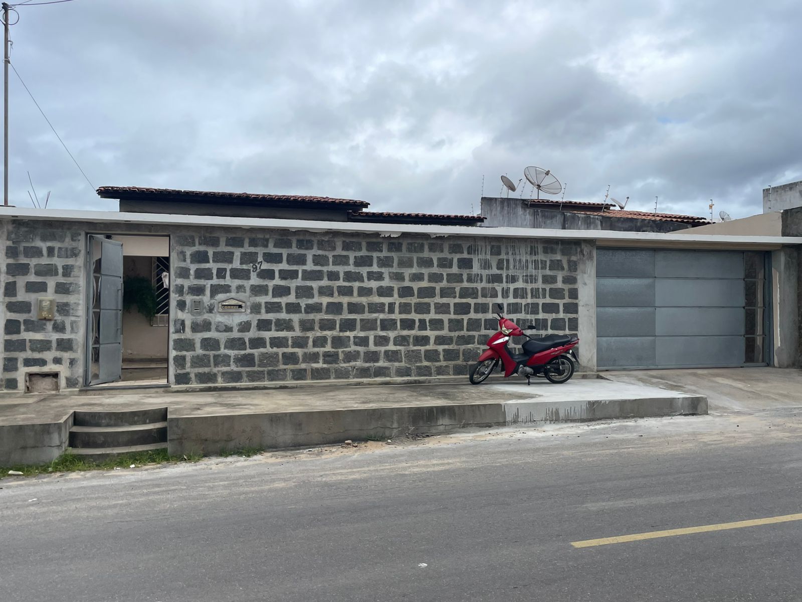 Aluga - se Casa para Temporada de São João  Jequié - Bahia